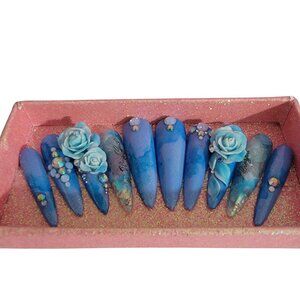 10 pcs Blue Rose Victorian Style Fingernails
